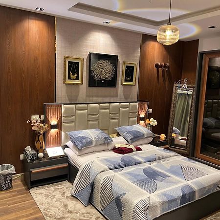 Appartement شقه مفروشه فاخره بالقاهره الجديده à New Cairo Extérieur photo