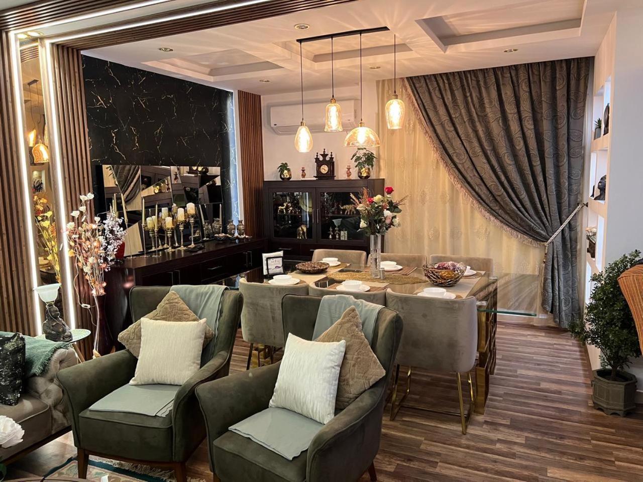 Appartement شقه مفروشه فاخره بالقاهره الجديده à New Cairo Extérieur photo