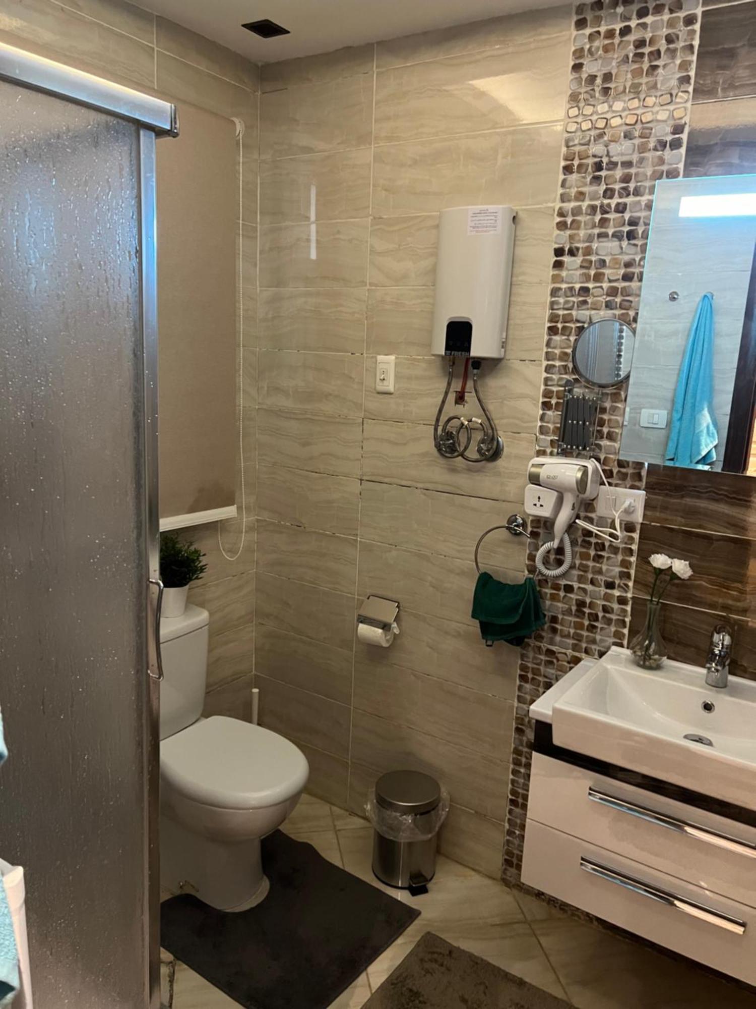 Appartement شقه مفروشه فاخره بالقاهره الجديده à New Cairo Extérieur photo