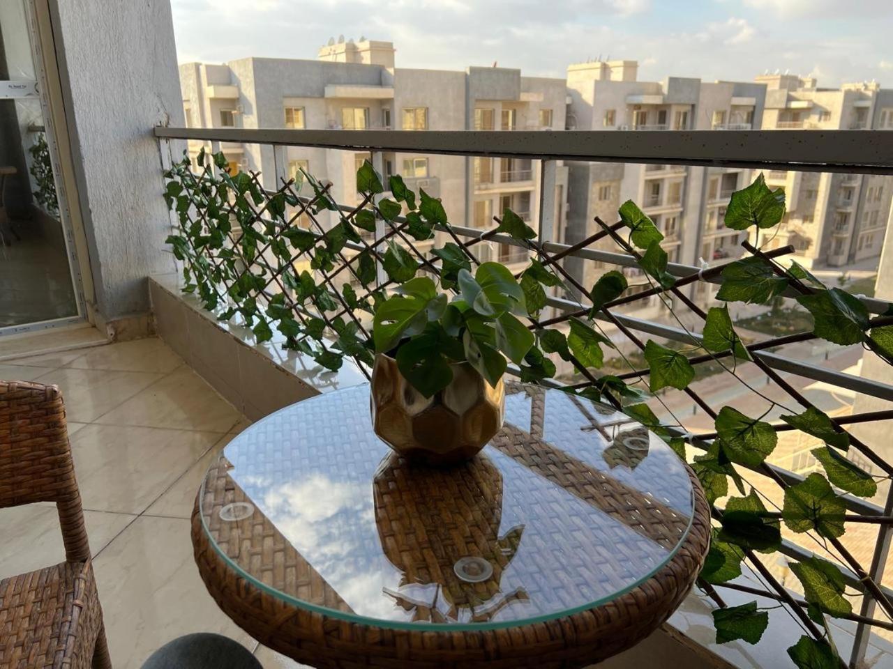 Appartement شقه مفروشه فاخره بالقاهره الجديده à New Cairo Extérieur photo